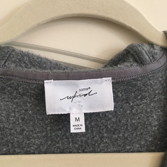 Som Weekends like new soft fleece jacket and joggers. Gray, Size M. - Picture 6 of 6